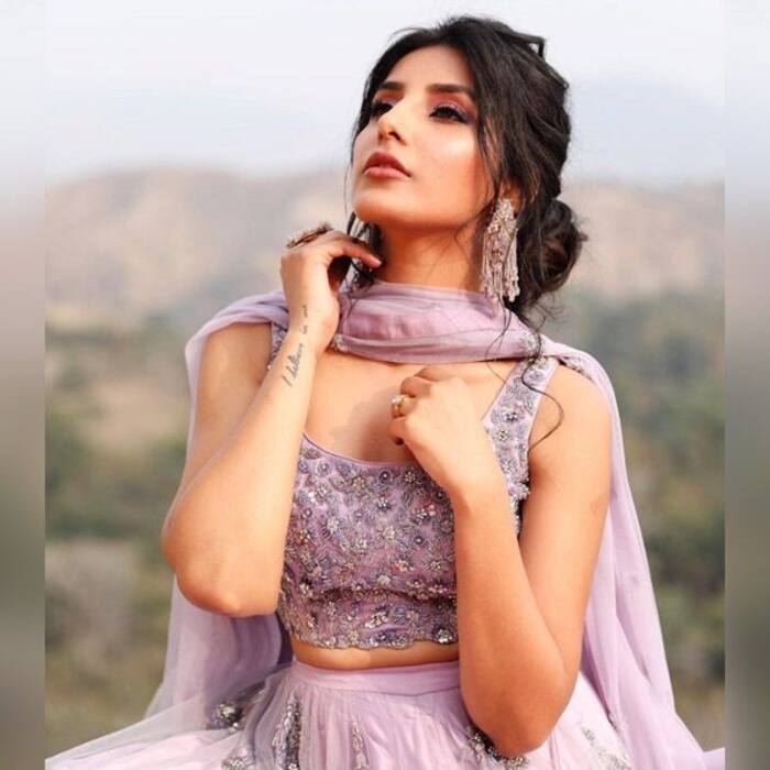 ट्रेडिशनल अवतार आया फैंस को पसंद