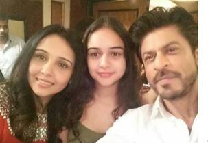 #26YearsOfKabhiHaanKabhiNaa: Suchitra Krishnamoorthi shares a pic with Shah Rukh Khan on social media, says her timeline is exploding with love