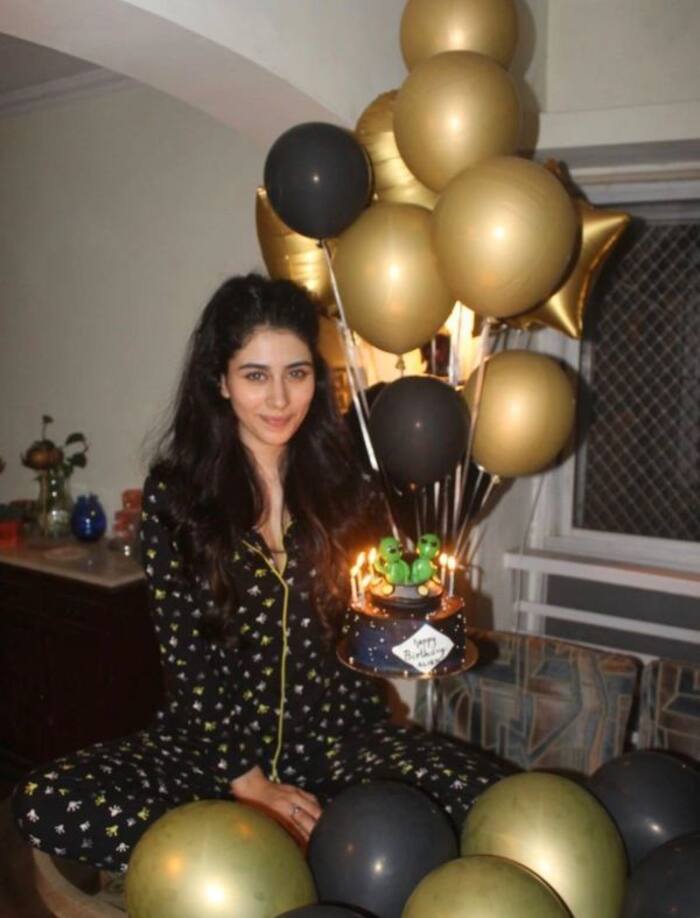 वरीना हुसैन की तस्वीरें हुई वायरल