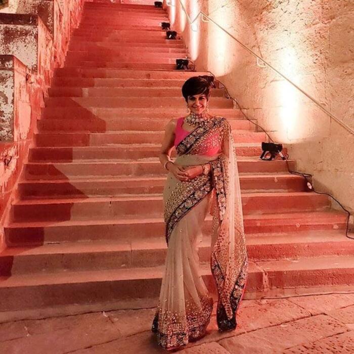 फैंस को पसंद आ रहा हैं Madira Bedi का अंदाज