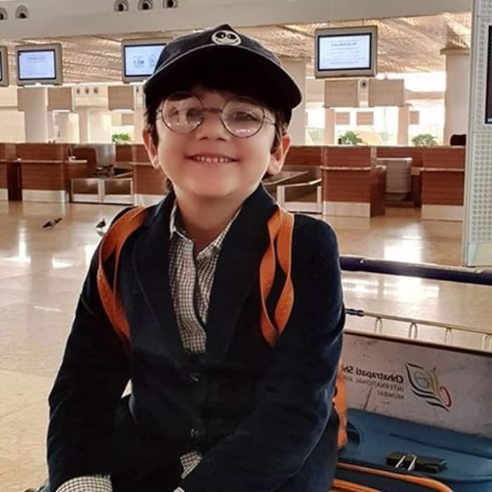 मुंबई एयरपोर्ट पर दिखे तन्मय