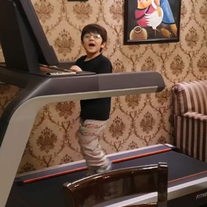 फैंस को दे डाली ये हिदातय