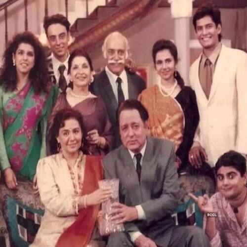 Dekh Bhai Dekh Film Cast Release Date Dekh Bhai Dekh Full Movie Download Online Mp3 Songs Hd Trailer Bollywood Life She did many tv shows afterwards, and was part of a silent comedy show gutur gu. dekh bhai dekh film cast release
