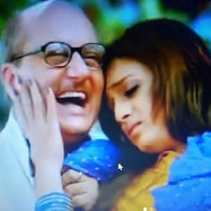 Throwback Thursday: When Anupam Kher had a 'Gone With The Wind' moment while romancing Riteish Deshmukh in Apna Sapna Money Money