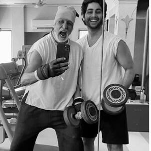 'Ye Carry kya hota hai,' Amitabh Bachchan asks a fan as he mistook his grandson for Youtuber Carry Minati