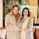 'प्रतिज्ञा' के 45 साल पूरे होने पर धर्मेंद्र ने शेयर किया फनी वीडियो, हेमा मालिनी भी कॉमेडी करती आई नजर