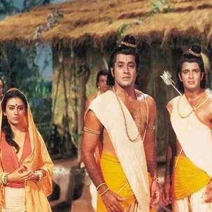 Ramayan: Did you know a train would stop unscheduled every Sunday at Rampur so that the staff and passengers could watch the show?