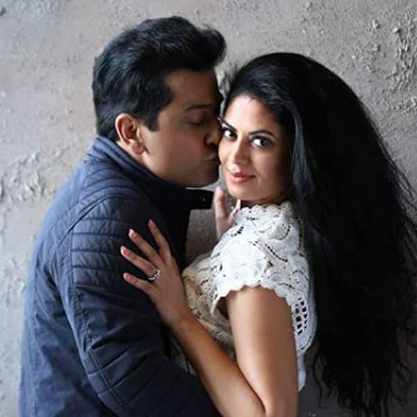 Kavita Kaushik shares a romantic photo with her husband Ronit Biswas