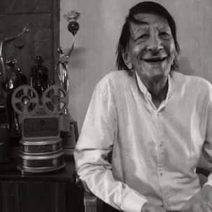 Veteran lyricist Yogesh Gaur passes away at 77; Lata Mangeshkar mourns the loss
