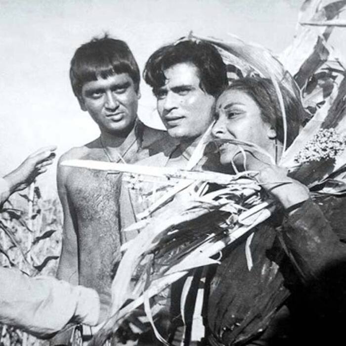 ‘ऑन स्क्रीन बेटे’ से रचाई शादी