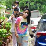 पापा संग पड्डी-पड्डी का मजा लेते दिखे टिम मियां और बहन इनाया, पूरे परिवार संग ऐसे घूमने निकले करीना और सैफ अली खान