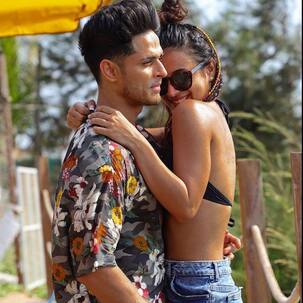 प्यार का इजहार करने के बाद खुलेआम रोमांस करते दिखे Bigg Boss फेम Priyank Sharma और  Benafsha Soonawalla, देखें फोटोज