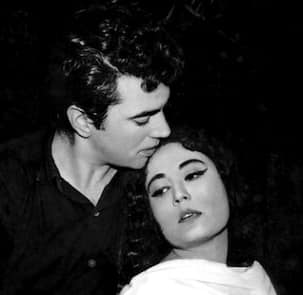 A throwback to Meena Kumari's special bond with Dharmendra on the legendary actress' 87th birth anniversary