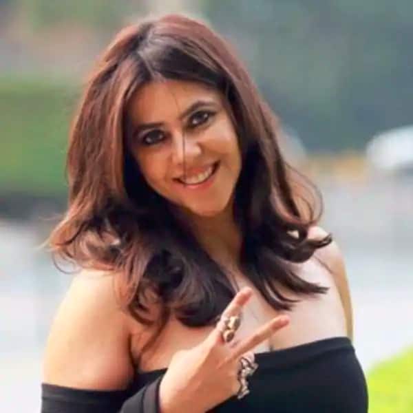 Ekta Kapoor Shares Hilarious Video Of Foreigners Watching Naagin And Other Indian Tv Shows Bollywood Life Tellyport tellyport