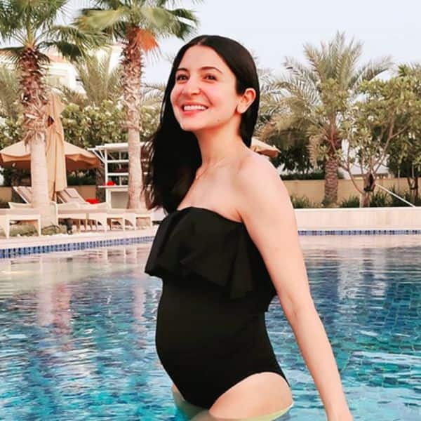 Anushka Sharma Is All Smiles As She Flaunts Her Baby Bump In A Swimming ...