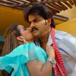 पवन सिंह और मधु शर्मा के 'रानी झुलुआ लगा के कोरवा में' गाने ने यूट्यूब पर मचाया गदर, वीडियो को मिले इतने व्यूज