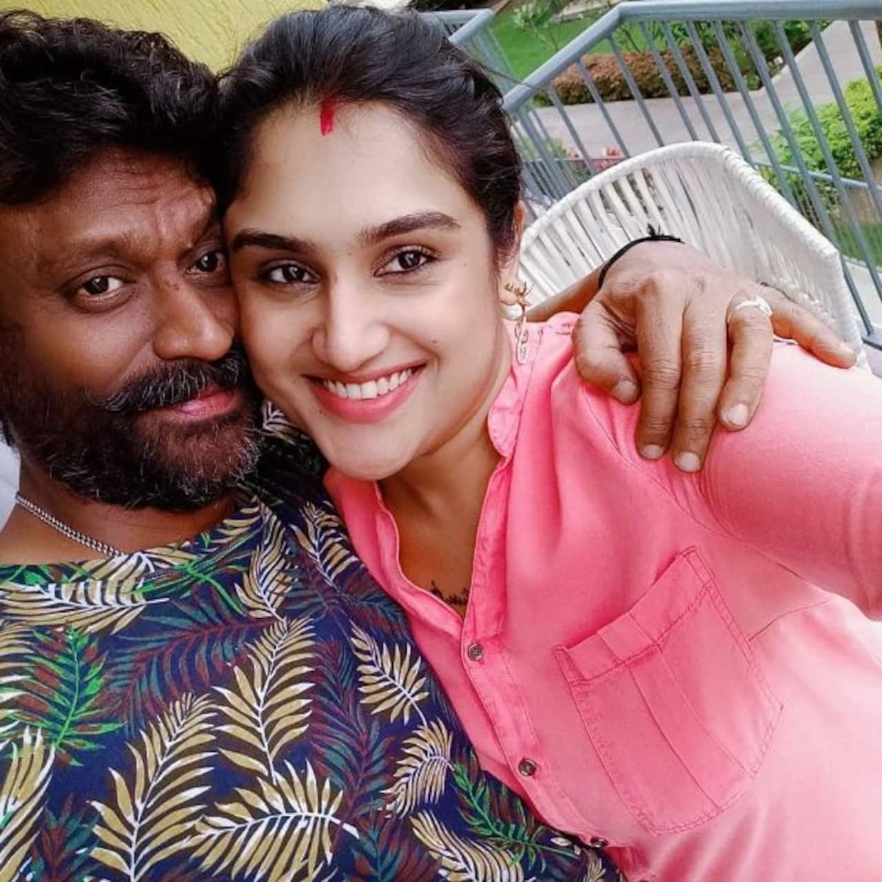 Vanitha Vijayakumar opens up on her marital woes with Peter Paul, says in tears, 'It seems he loves alcohol more than me'