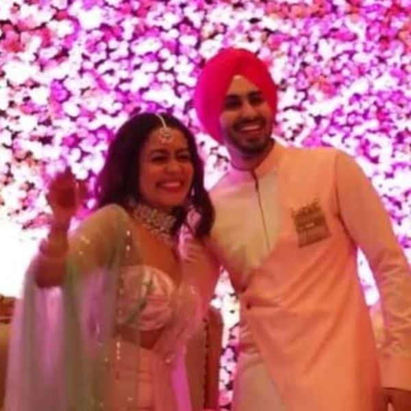 Neha Kakkar And Rohanpreet Singh Finally Profess Their Love For Each Other View Posts 