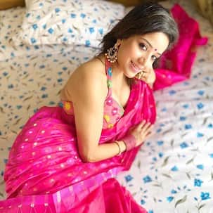 Monalisa champions Indian handloom as she dons a hot pink cotton saree for Durga Puja celebrations — view pics