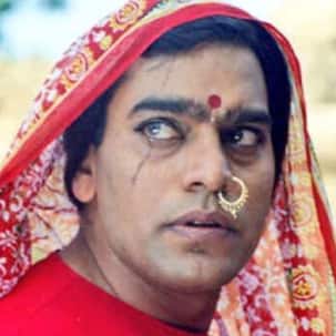 Did you know Ashutosh Rana pretended to be a woman on the phone for the role of Lajja Shankar Pandey in Sangharsh?