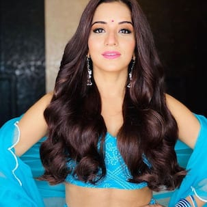 Nazar actress Monalisa looks like a desi version of Jasmine from Arabian Nights in THESE pictures