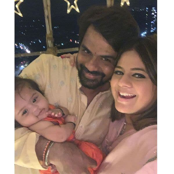 Rucha Gujrati-Vishal Jaiswal
