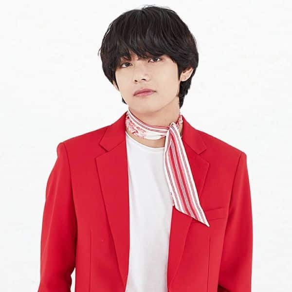 BTS V Kim Taehyung Handsome Red Wallpaper 1844-270821 | Kim taehyung,  Taehyung, Cute actors