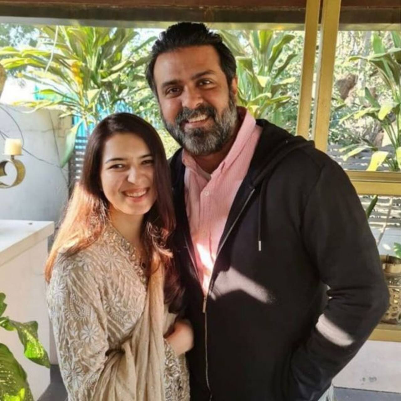 Harman Baweja ने हेल्थ कोच Sasha Ramchandani से की सगाई, चंडीगढ़ में हुए 'रोका' कार्यक्रम की तस्वीरें वायरल