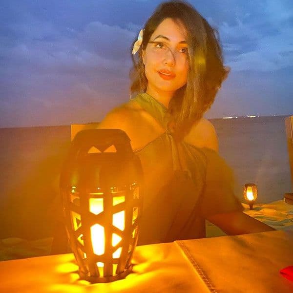 Hina Khan slays in a white dress as she enjoys her vacation in Maldives ...