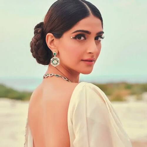 Sonam Kapoor Latest News Photos Videos Awards Filmography Sonam Kapoor Biography Bollywood Life Bollywood couples at sonam kapoor wedding reception. sonam kapoor latest news photos