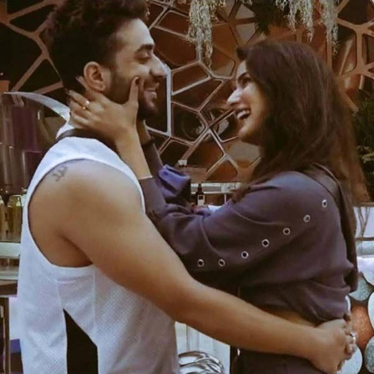 Bigg Boss 14: Aly Goni के बिना एक पल भी नहीं रह पा रही हैं Jasmin Bhasin, डेडिकेट किया अक्षय कुमार का ये सॉन्ग