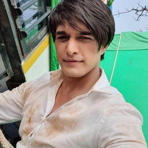 Kartik’s selfie time