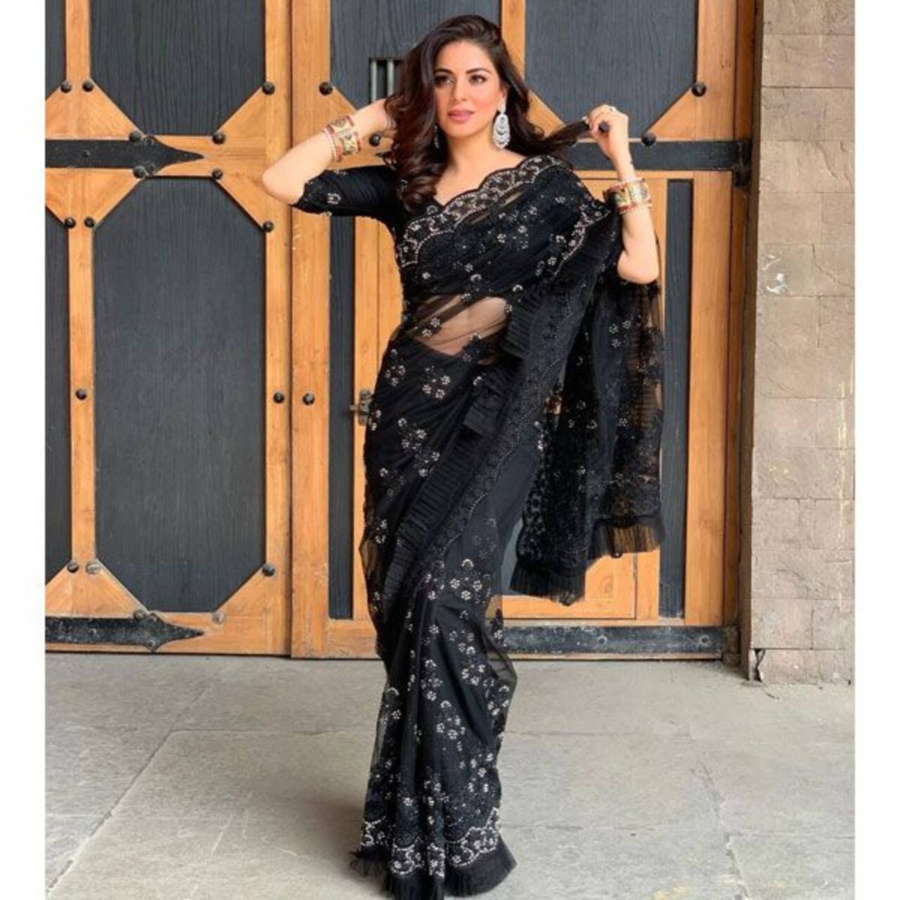 Kundali Bhagya’s Shraddha Arya looks regal and chic in a black saree ...