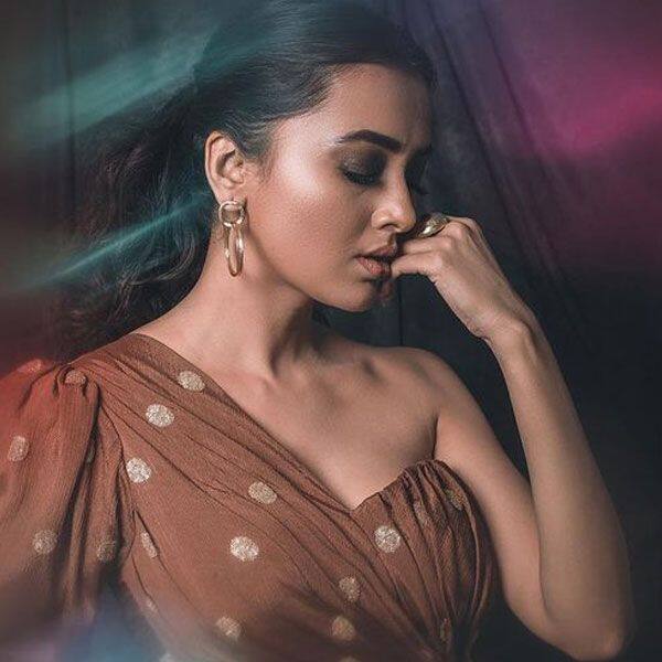Stunning Tejasswi