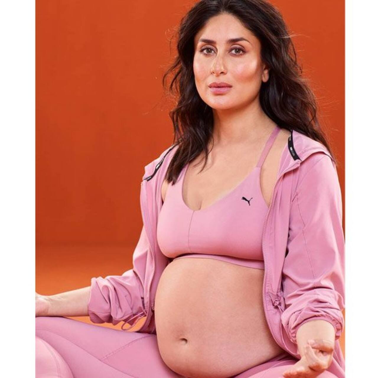 Kareena Kapoor Khan S Pregnancy Yoga Photoshoot Is Pure Fitnessgoals