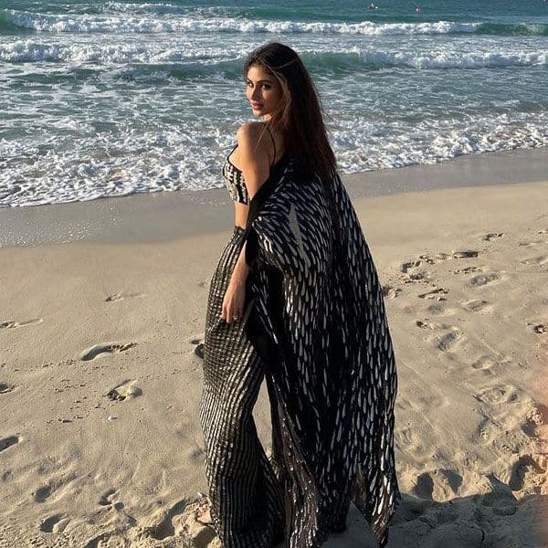Mouni on the beach