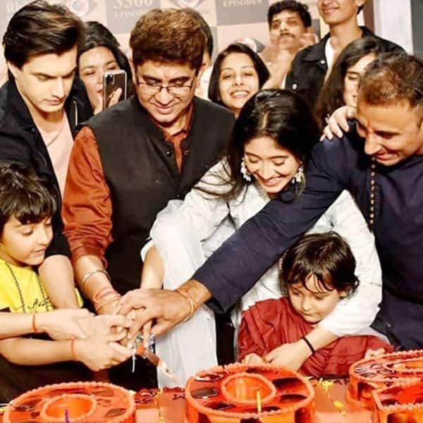 Yeh Rishta Kya Kehlata Hai completes 12 years and 3300 episodes: Shivangi Joshi, Mohsin Khan, Rajan Shahi and others have grand celebrations on the set