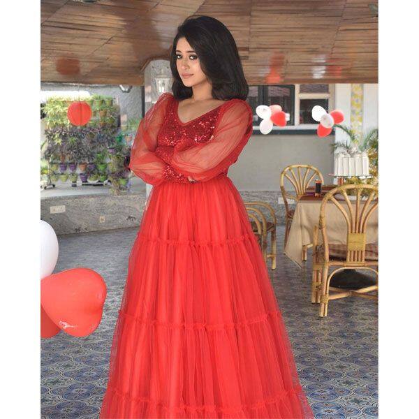 Yeh Rishta Kya Kehlata Hai S Shivangi Joshi Sizzles In Gorgeous Red Gown View Pics Kaira 💖 @khan_mohsinkhan @shivangijoshi18 #kaira #kartikgoenka #naira #mohsinkhan #shivangijoshi… yeh rishta kya kehlata hai s shivangi