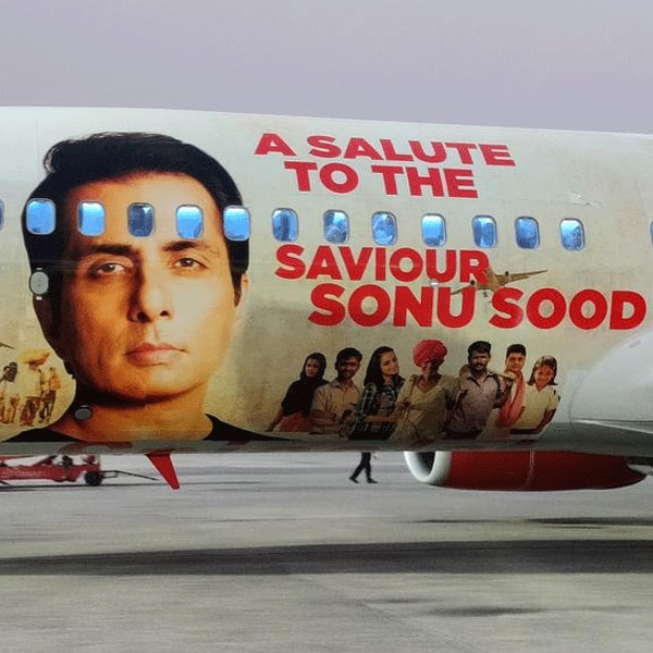 स्पाइस जेट ने बोइंग 737 पर छपवाया सोनू सूद का पोस्टर