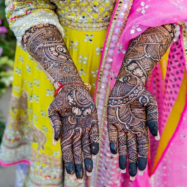 Mehendi rach gayi