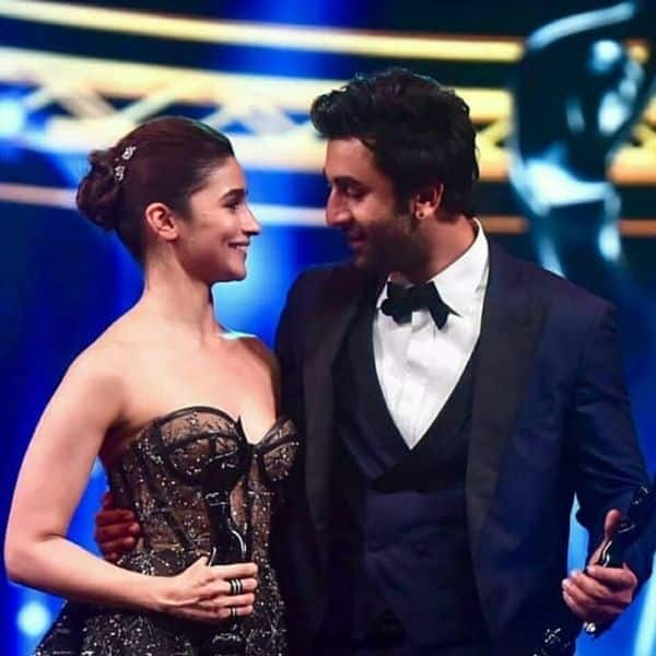 5 Romantic Moments Of Alia Bhatt And Ranbir Kapoor That You Will Never ...