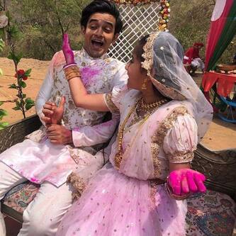 Barrister Babu: Aurra Bhatnagar and Pravisht Mishra aka Anidita are cuteness overload as they celebrate Holi - view pics