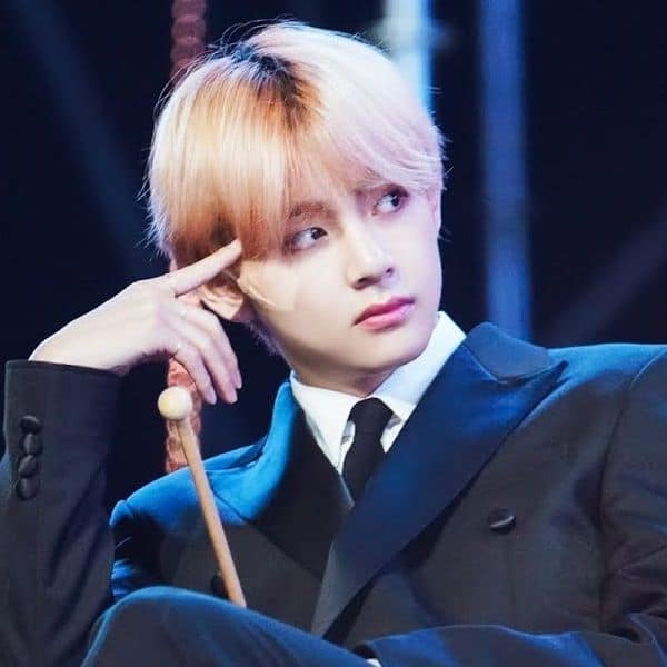 V