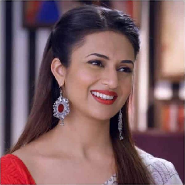 Divyanka Tripathi's Transformation From A Sansakari Bahu In Banoo Main Teri  Dulhan To Beautiful Independent Girl In Coldd Lassi Aur Chicken Masala Is  Remarkable