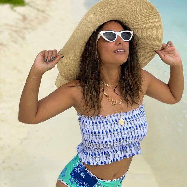 Hina Khan की Hot & Sexy Bikini Pics