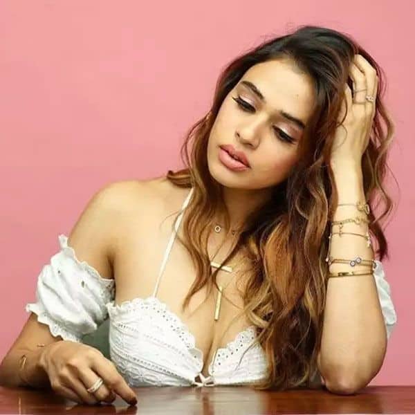Shalmali Kholgade