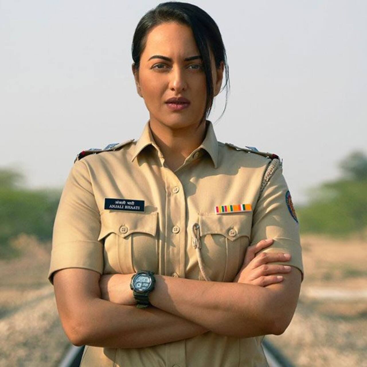 Sonakshi Sinha First Look From Amazon Prime Video Upcoming Series अमेजन प्राइम वीडियो की