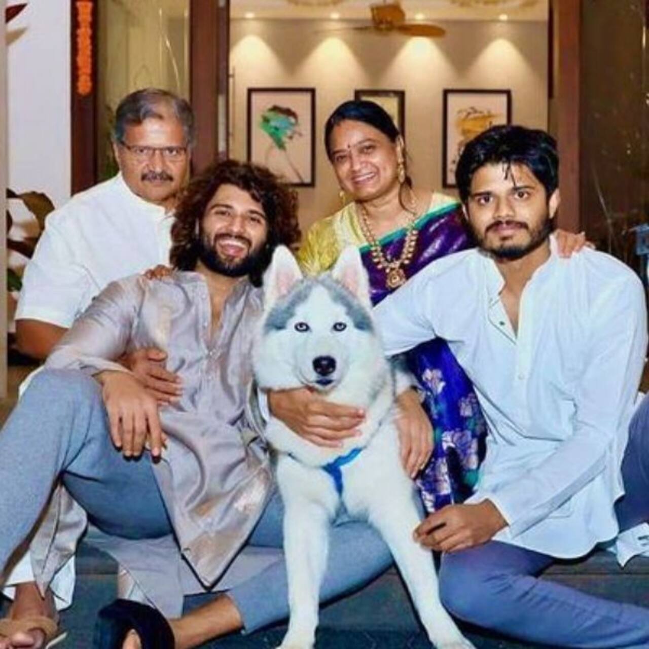 Women's Day 2021: Does Vijay Deverakonda’s mother nag him to get married? Read Exclusive details