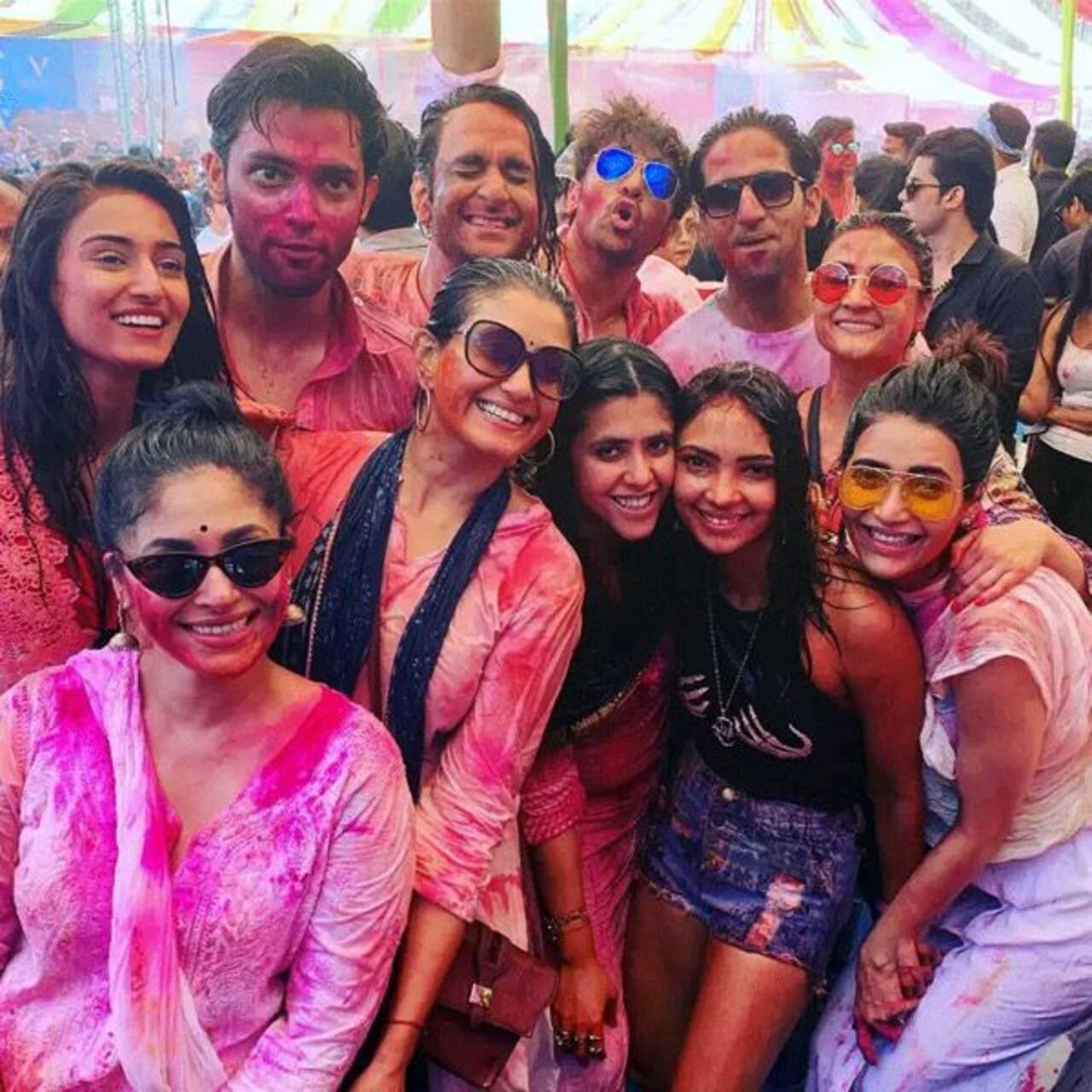 एकता कपूर के घर हर साल होता है होली का हुड़दंग