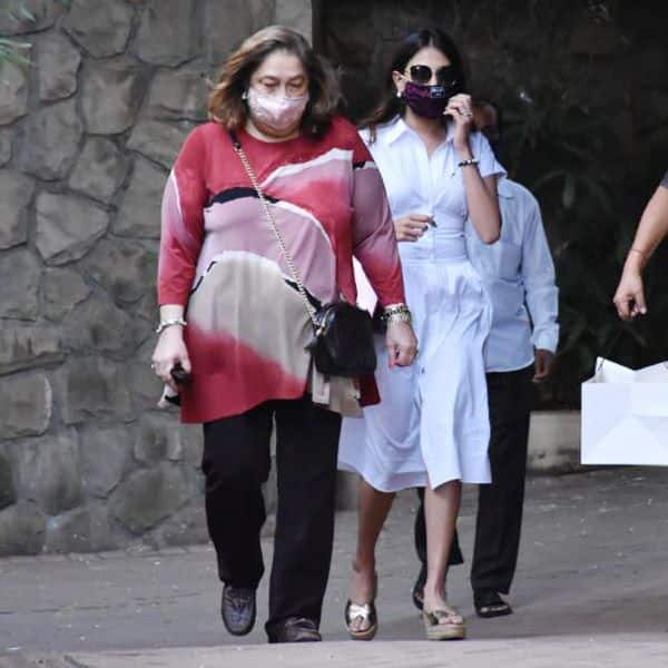 Bebo's aunt, Reema Jain, snapped with her daughter